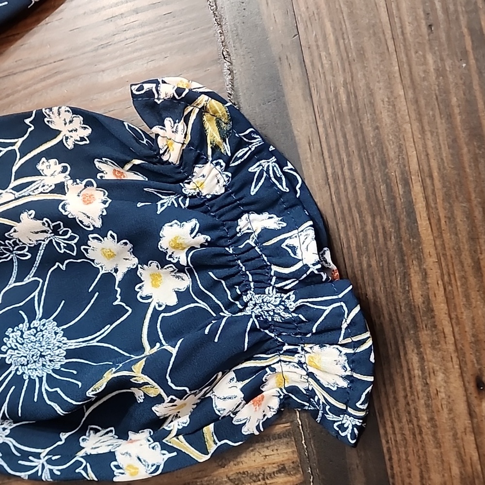 Paper Moon Blouse - Picture 4 of 4